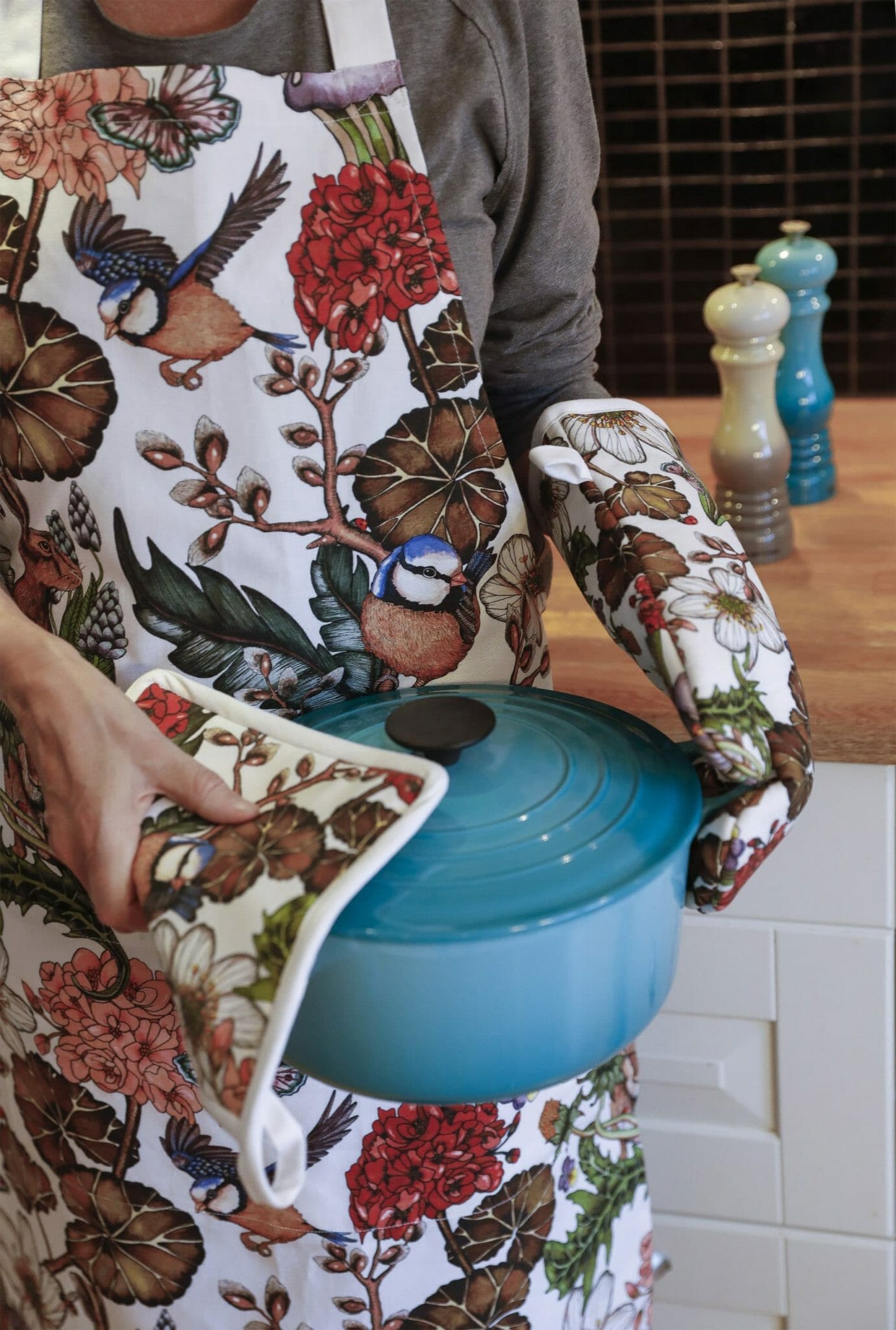 Förkläde, grillvante och grytlapp - Willow